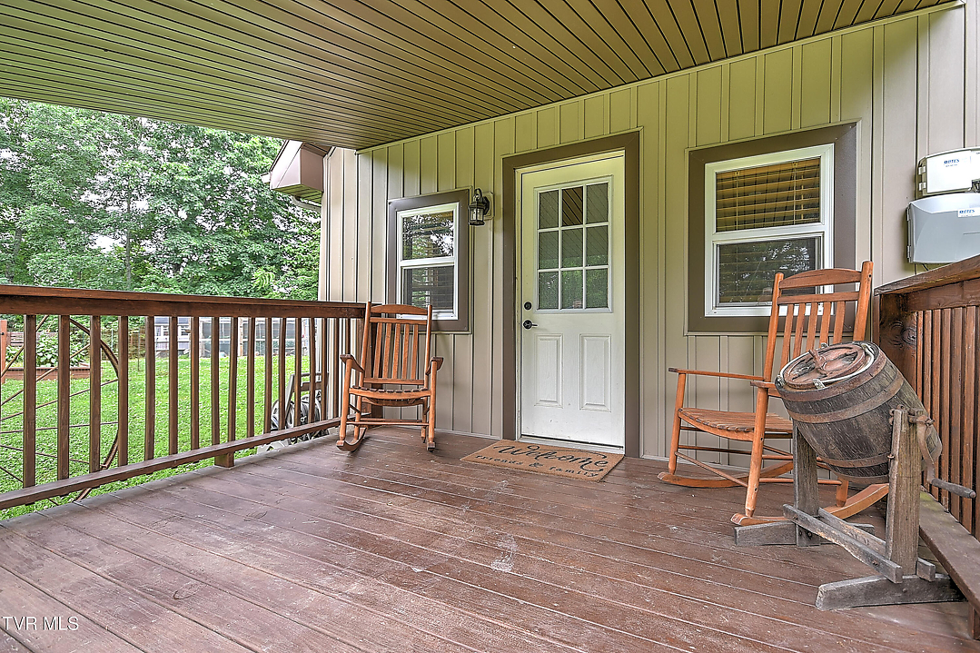 Listing images