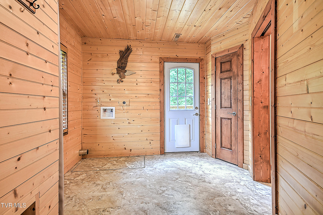 Listing images