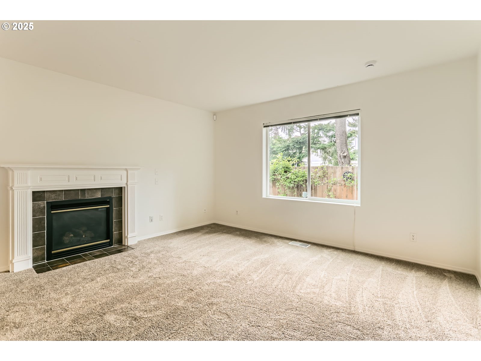 Listing images