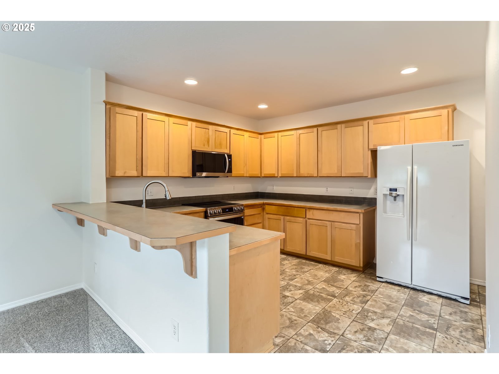 Listing images