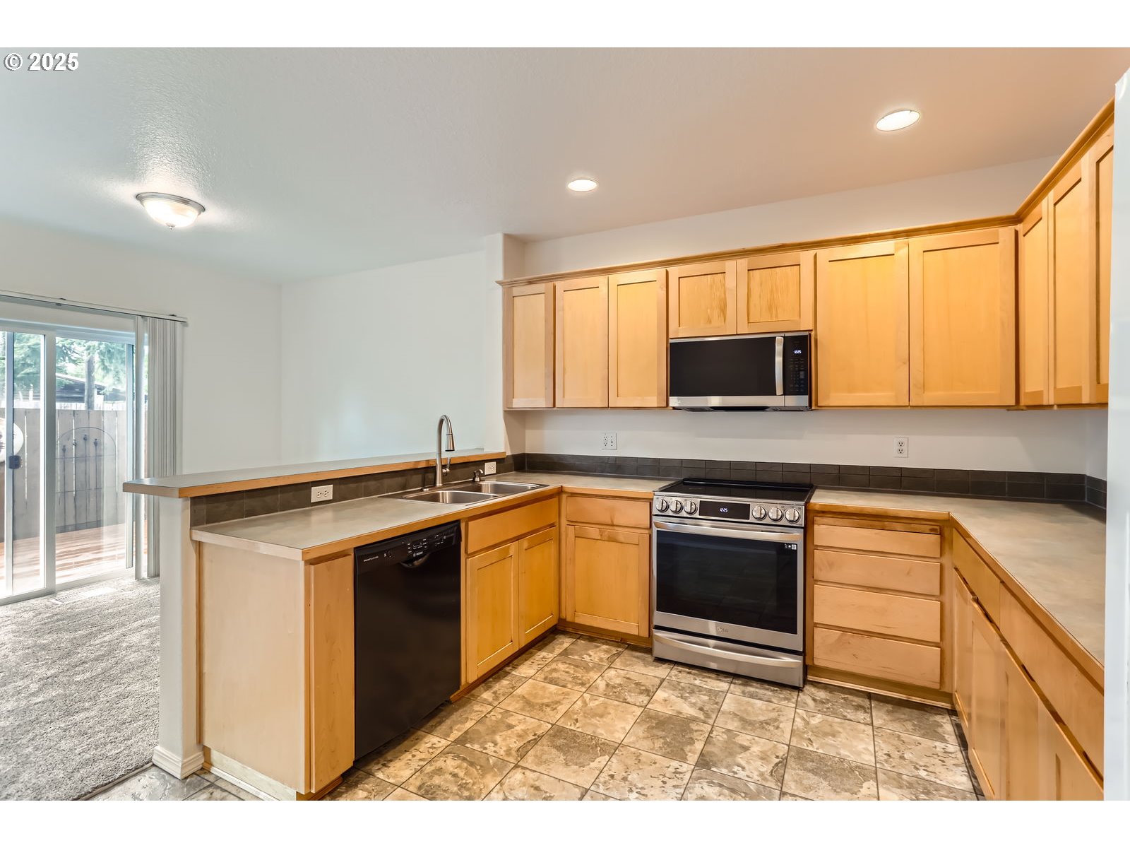 Listing images