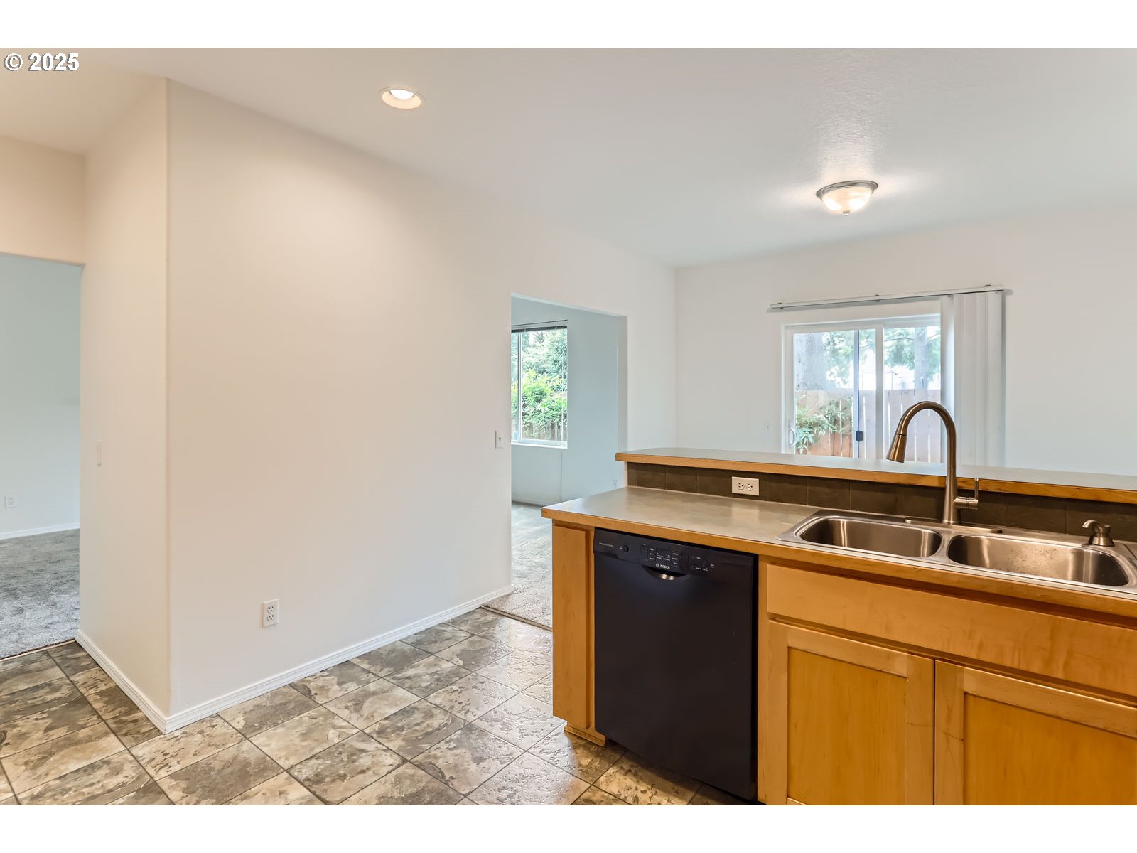 Listing images