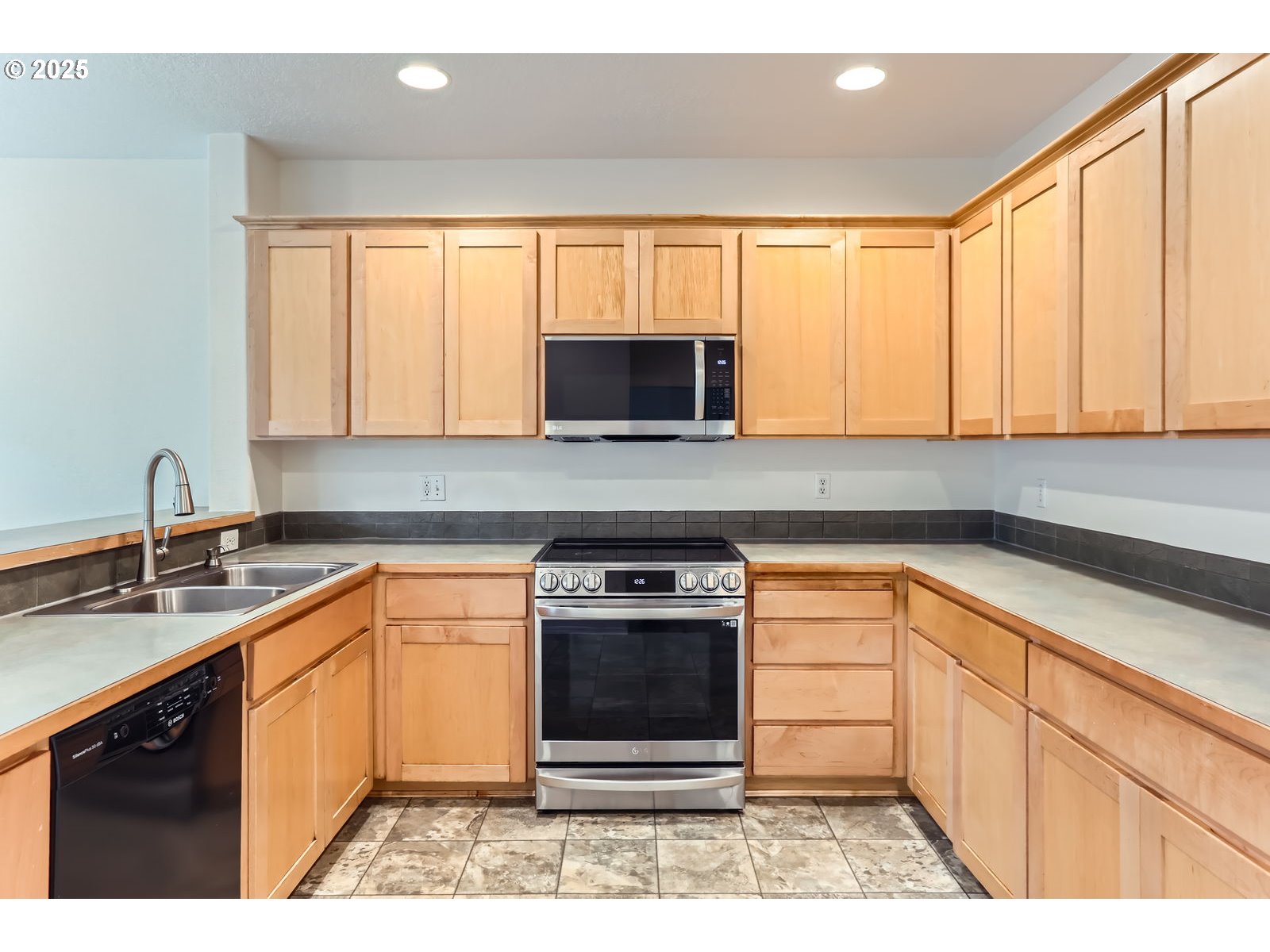 Listing images
