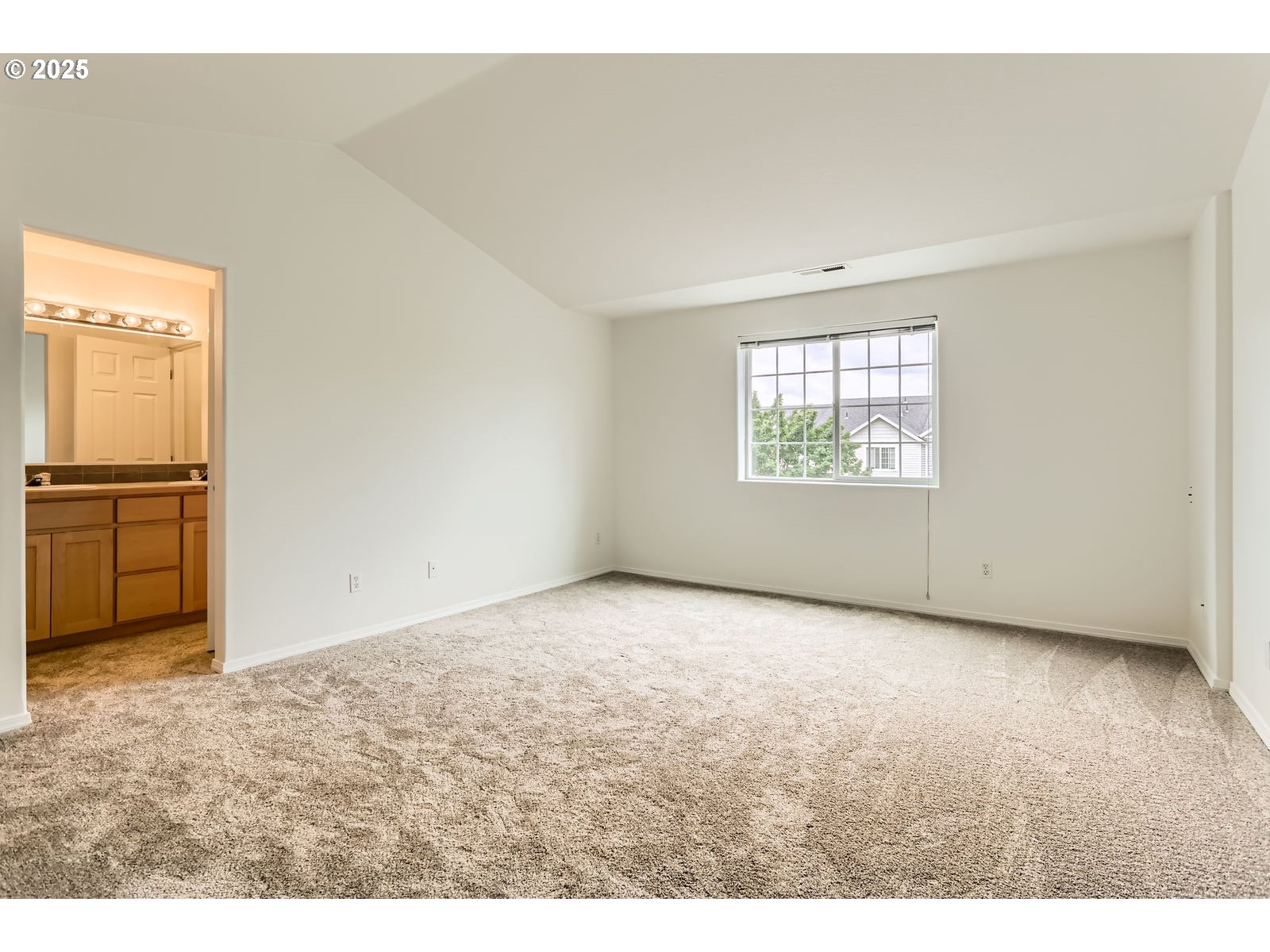 Listing images