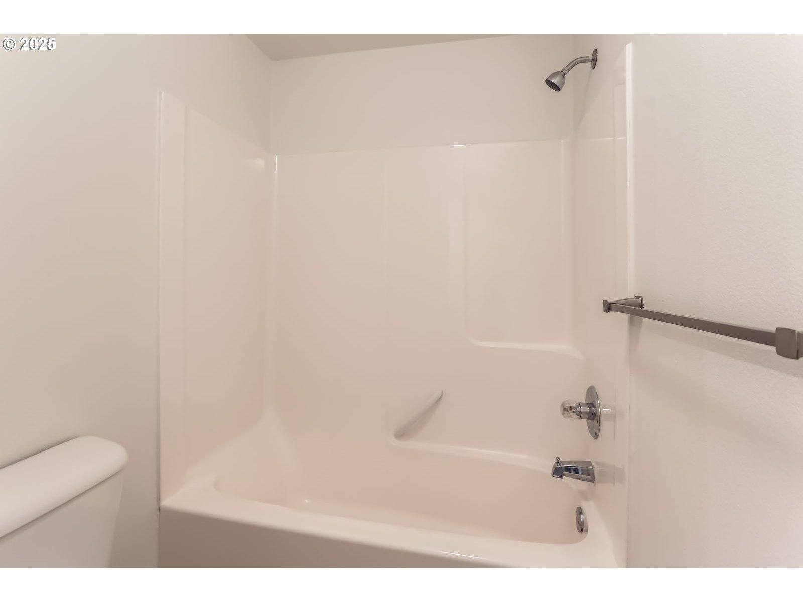 Listing images