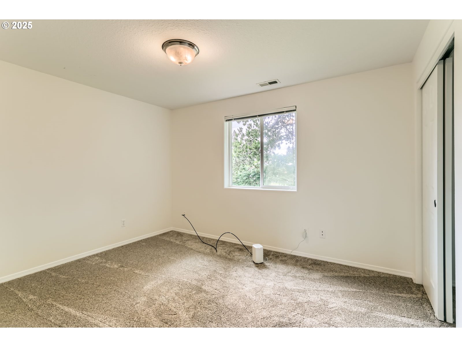 Listing images