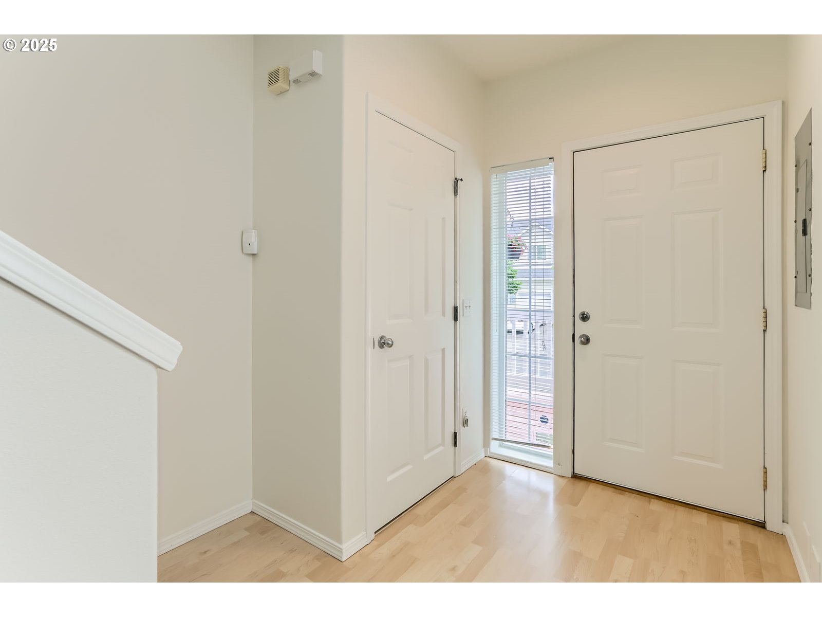 Listing images