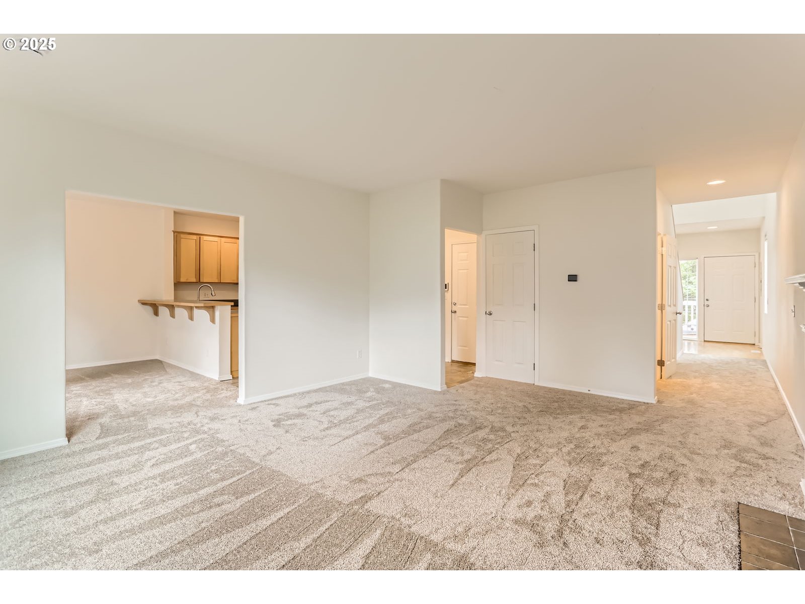 Listing images