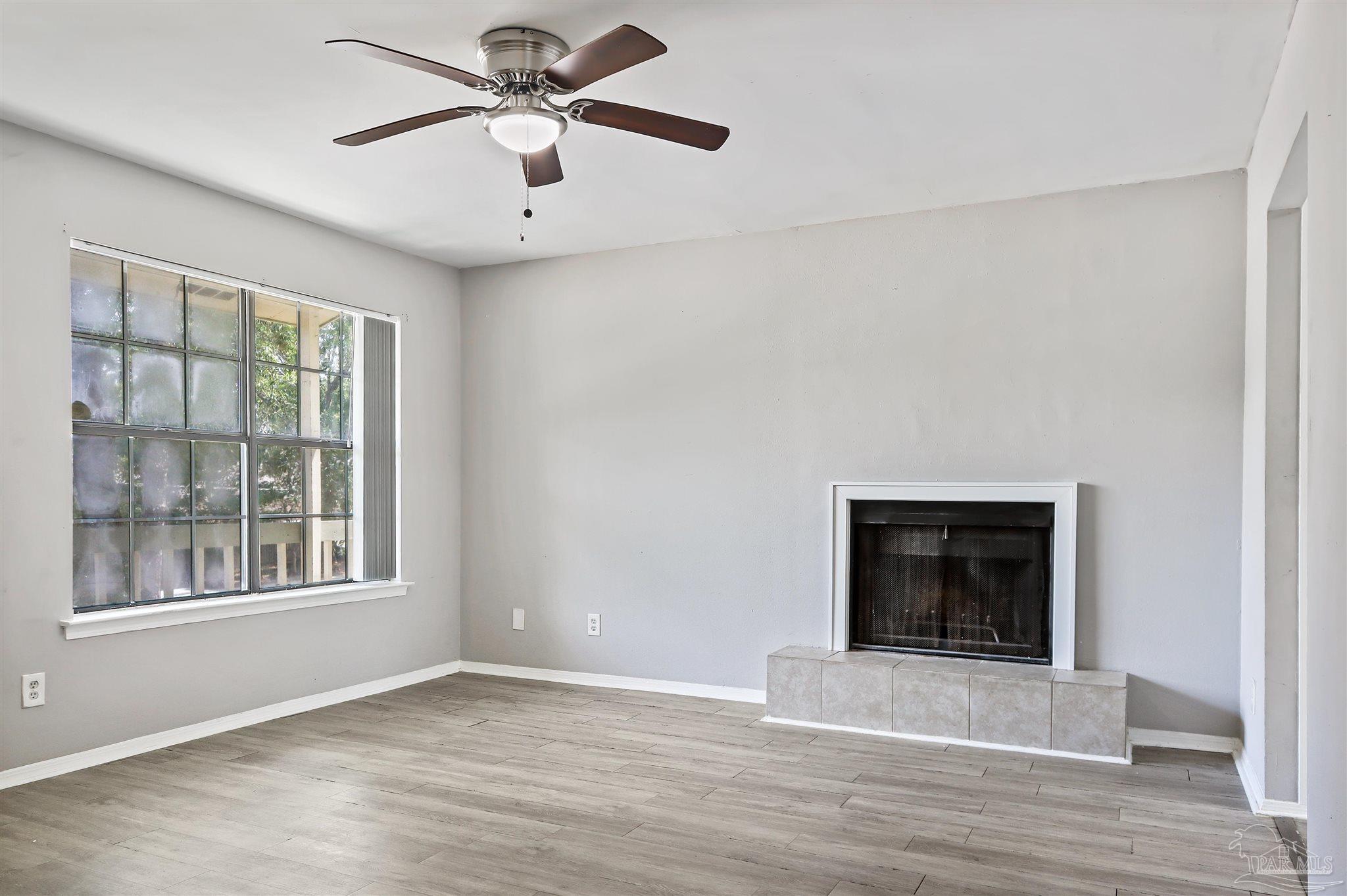 Listing images
