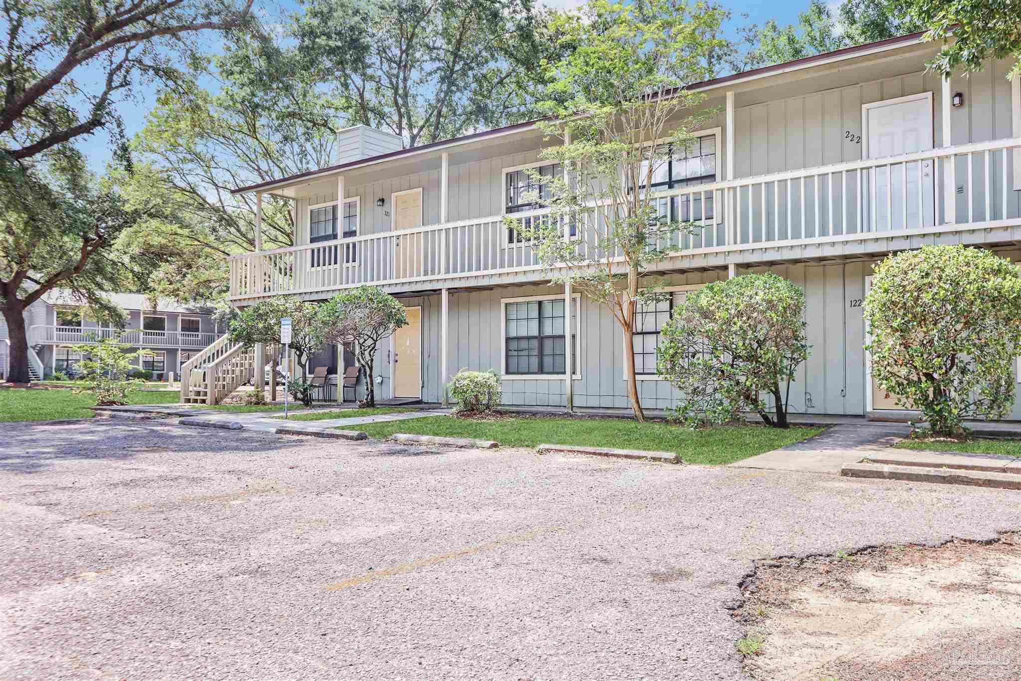 Listing images