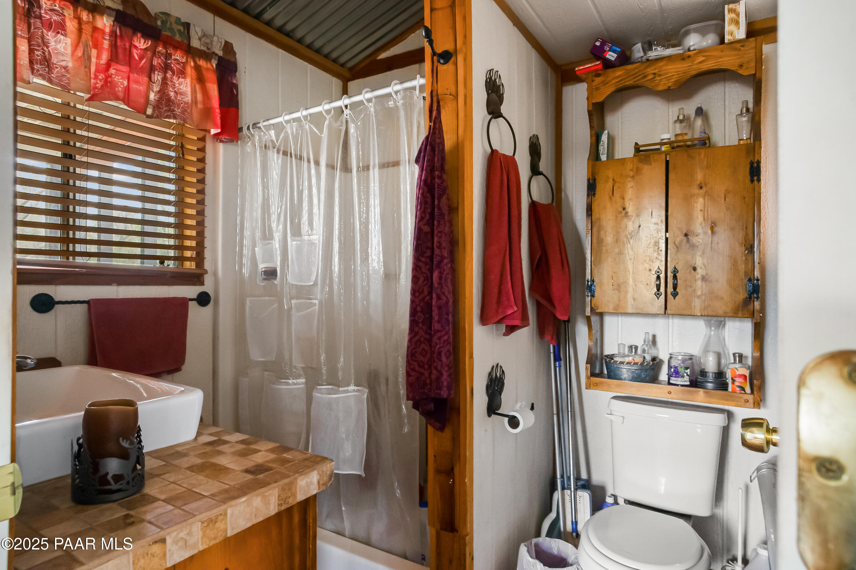 Listing images