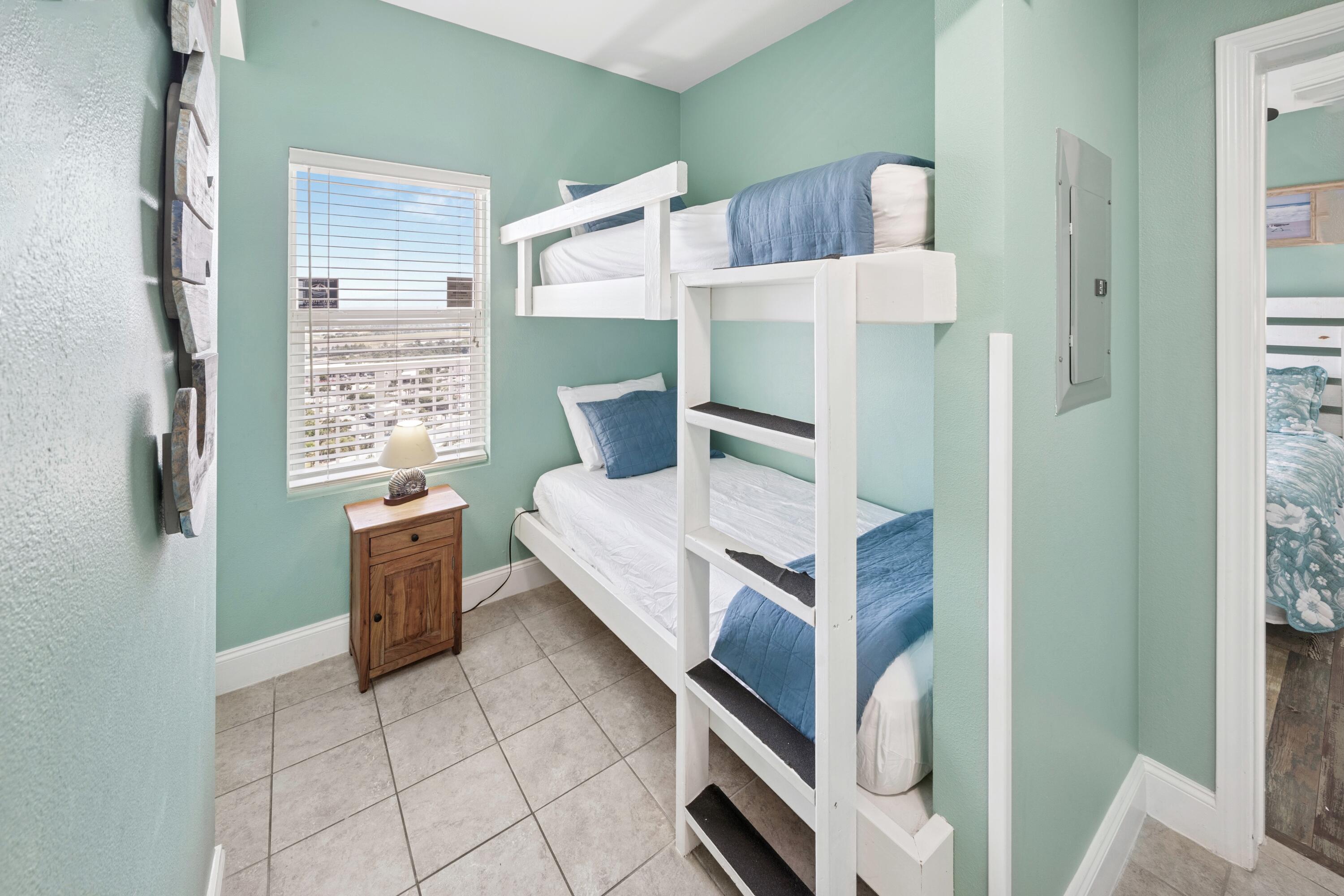 Listing images