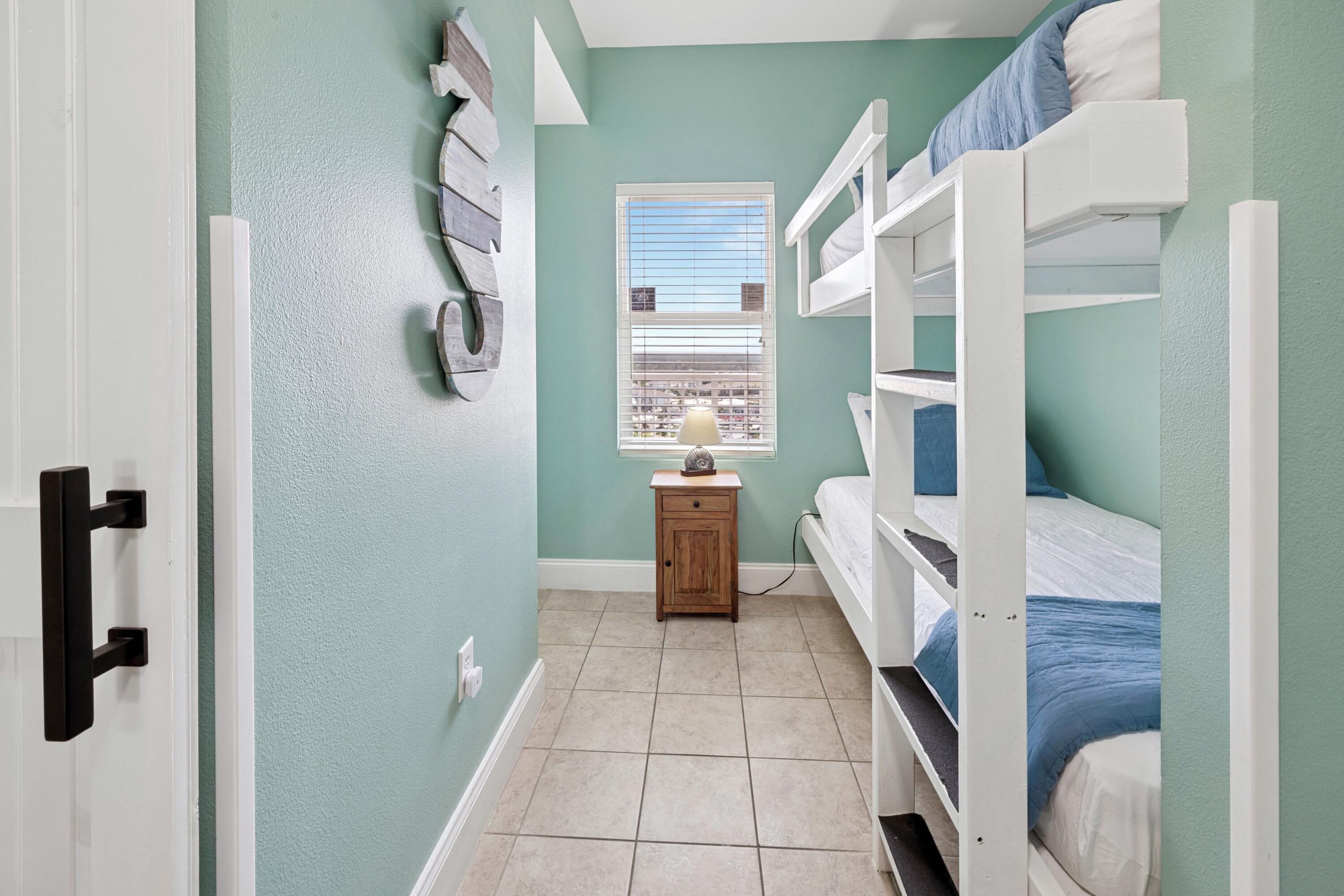 Listing images