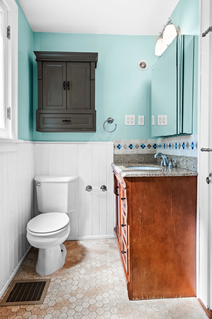 Listing images