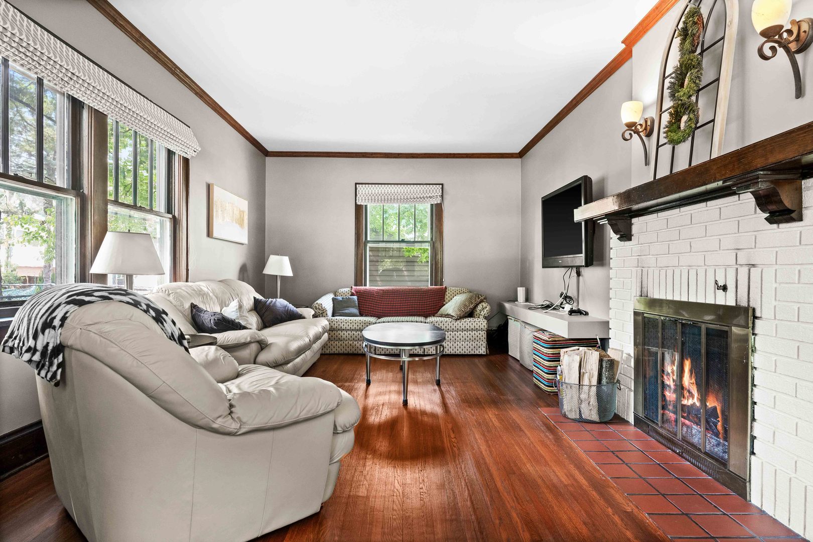 Listing images