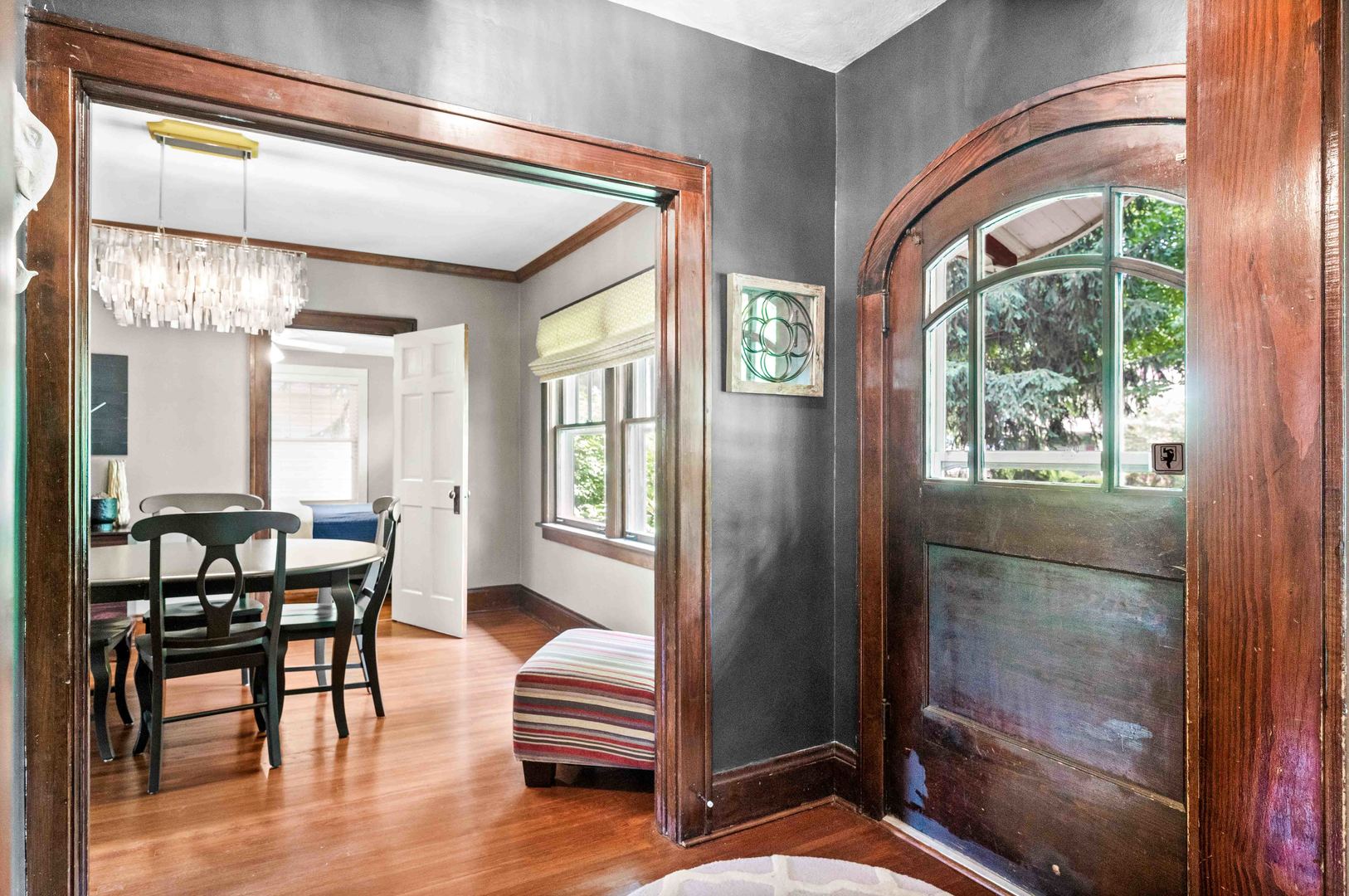 Listing images