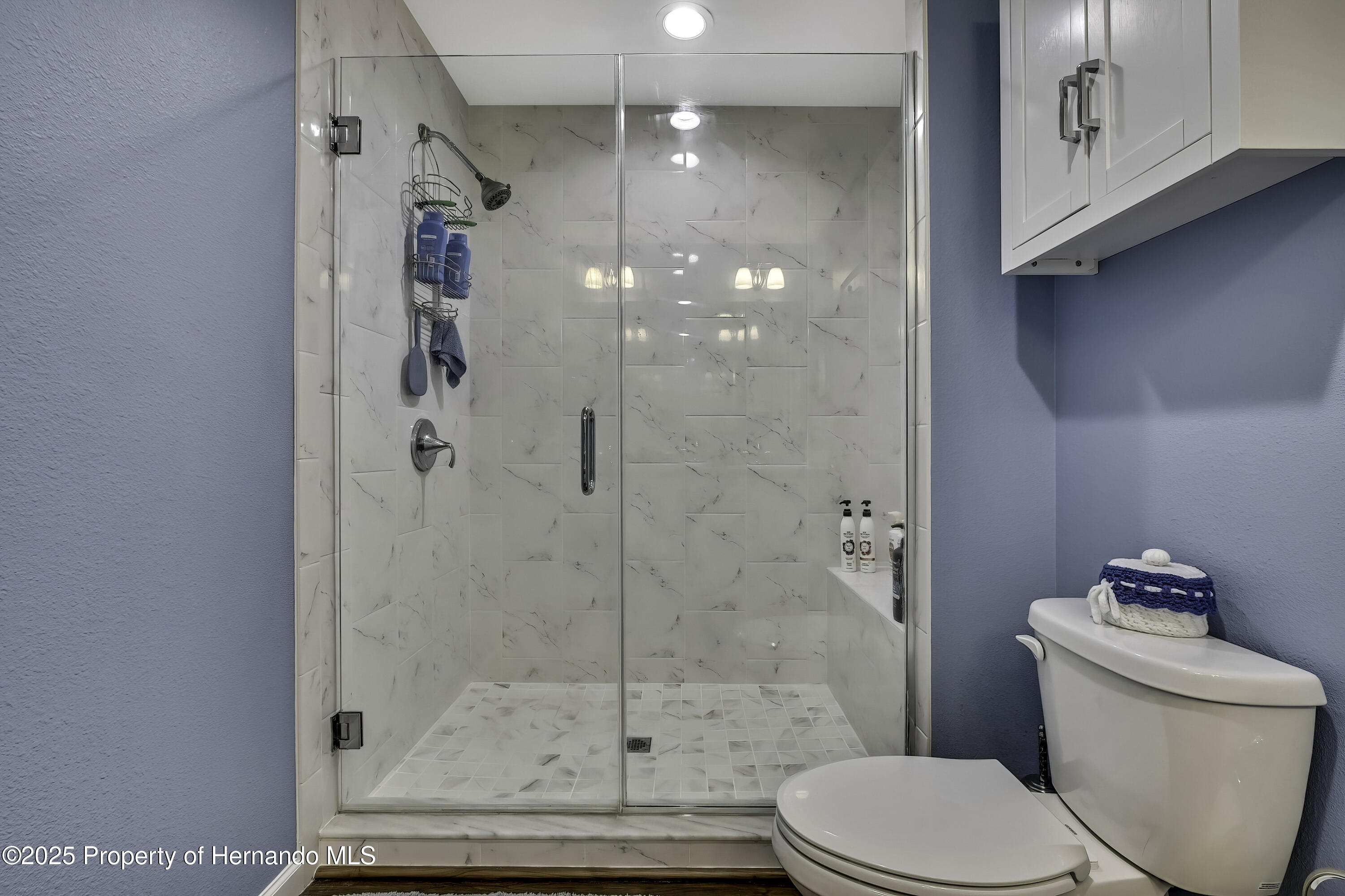 Listing images