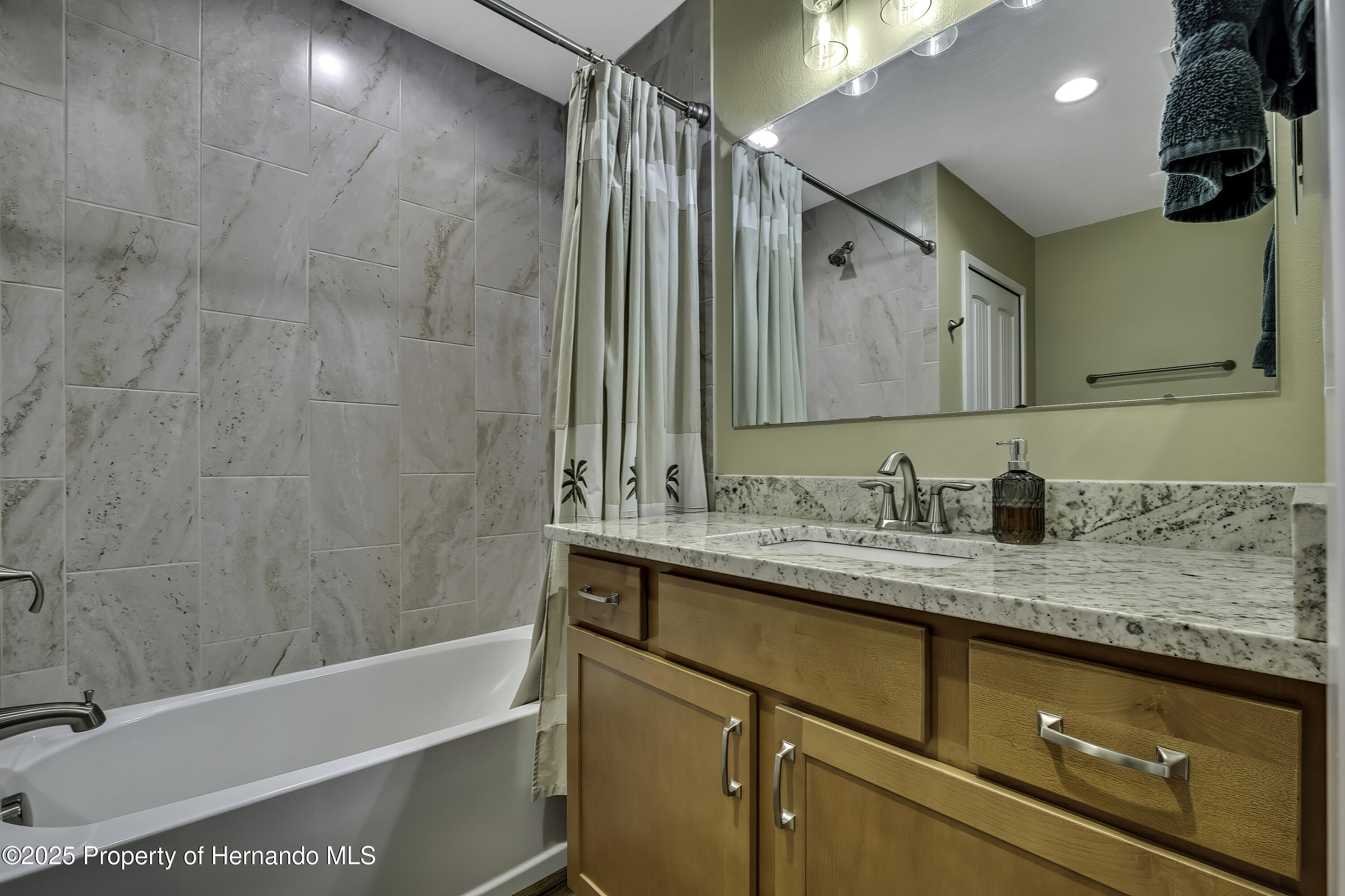 Listing images