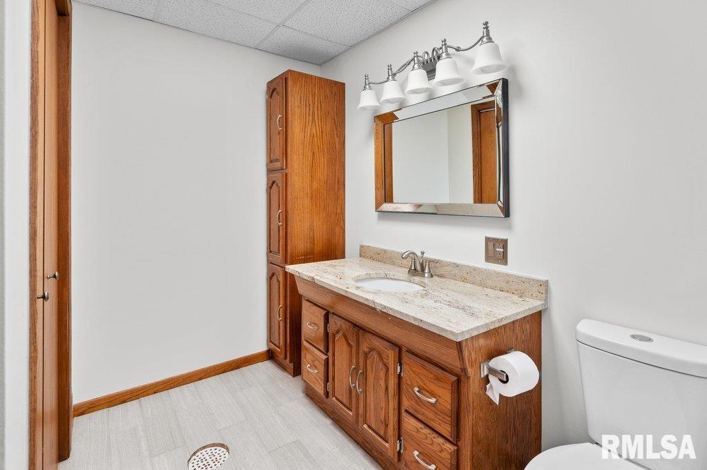 Listing images