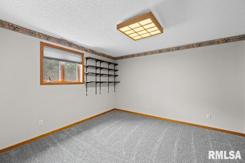 Listing images
