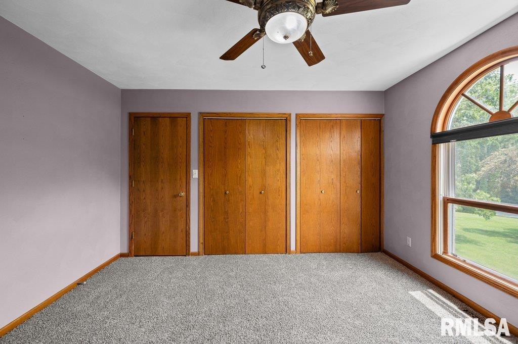 Listing images