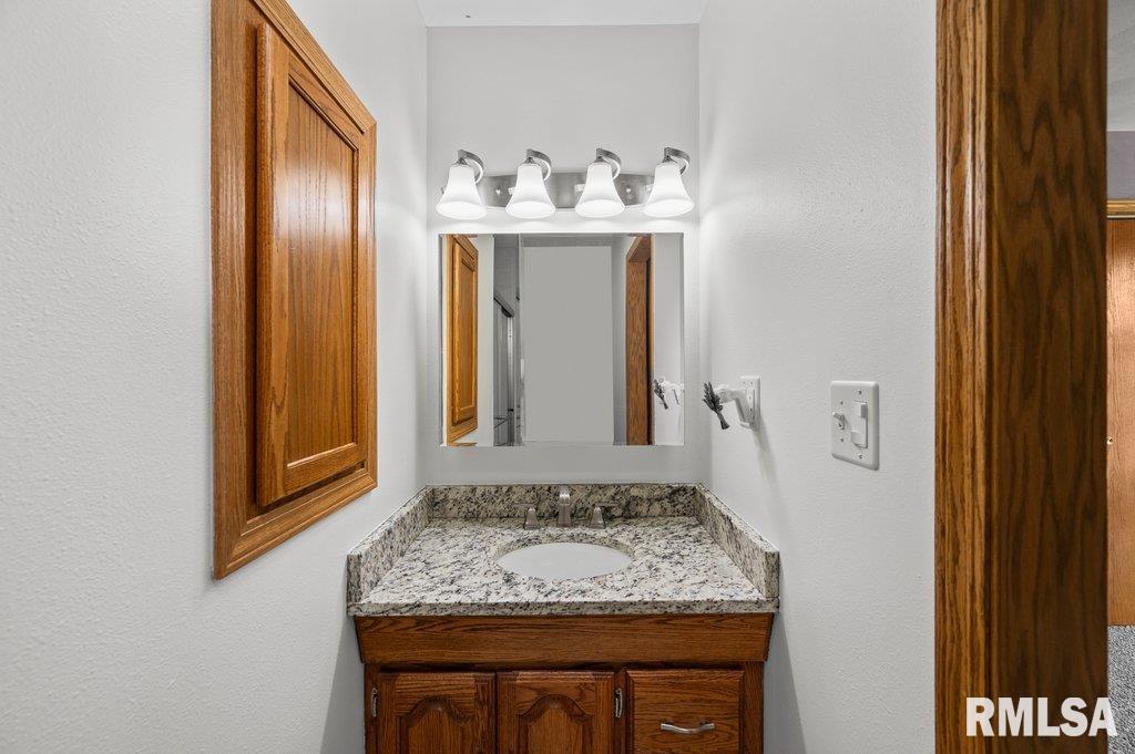 Listing images