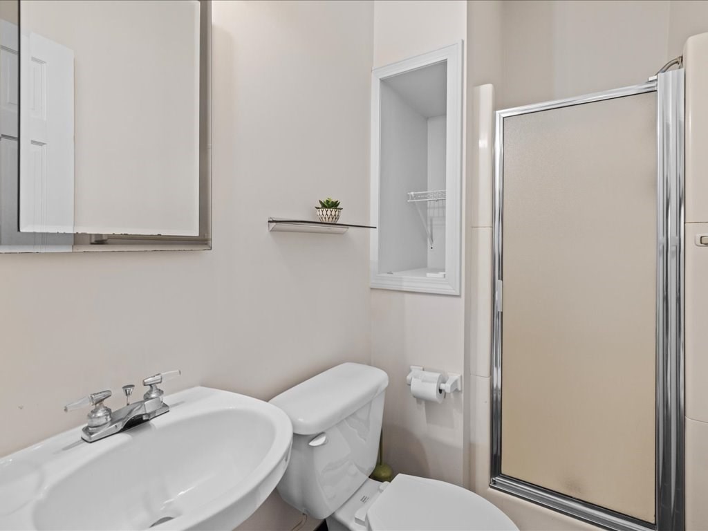 Listing images