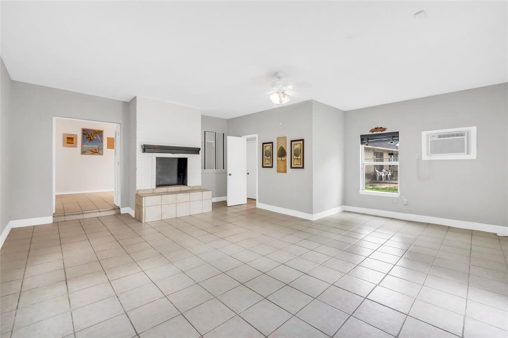 Listing images