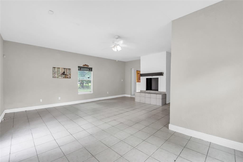 Listing images
