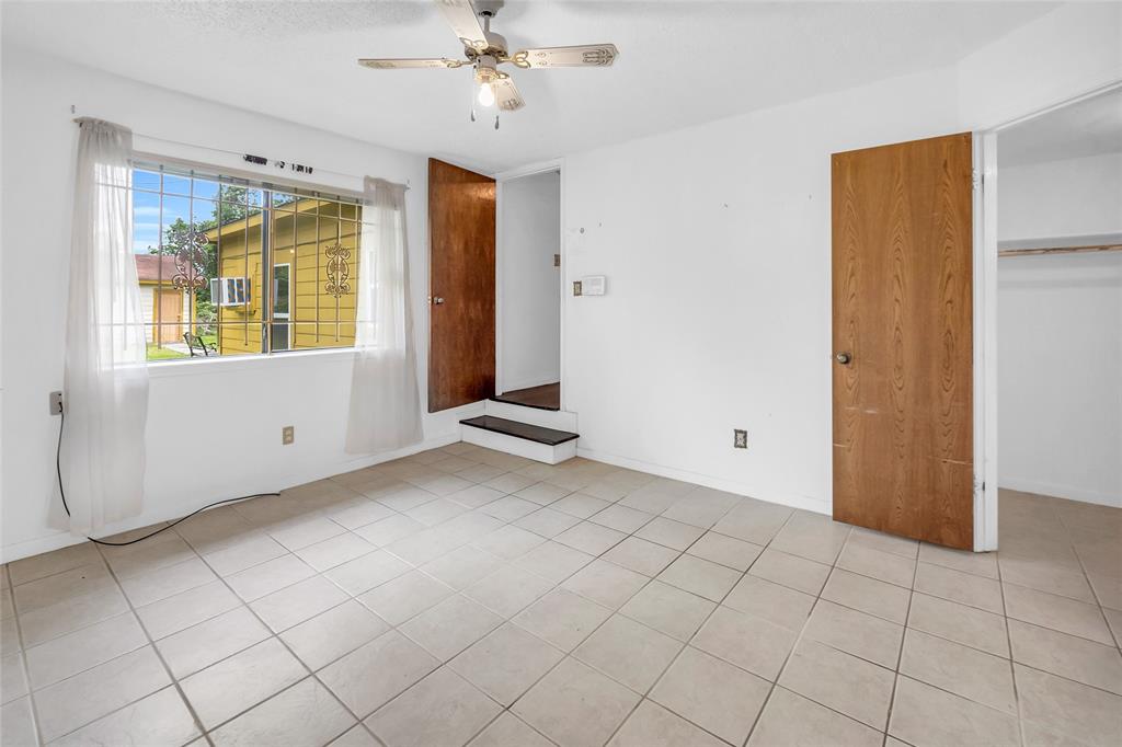 Listing images