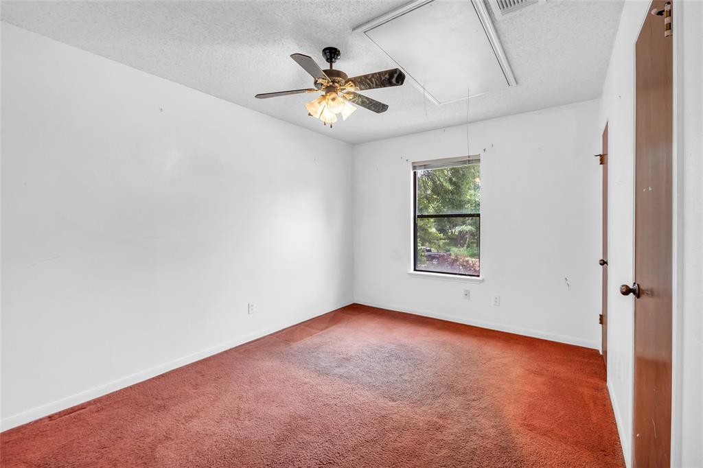 Listing images