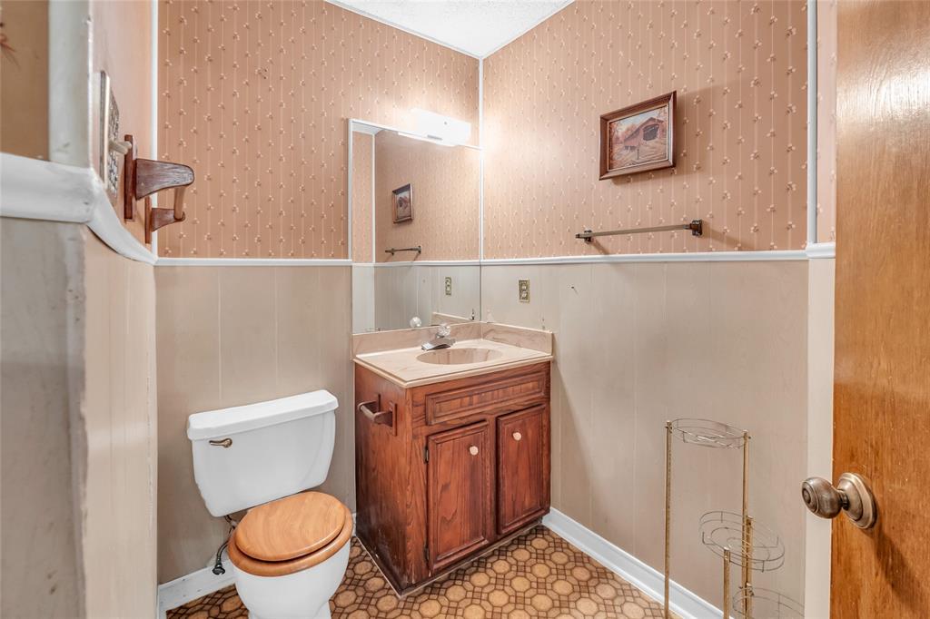 Listing images