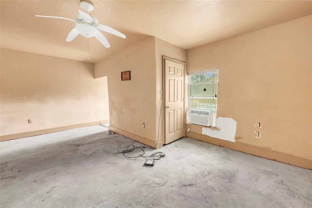 Listing images