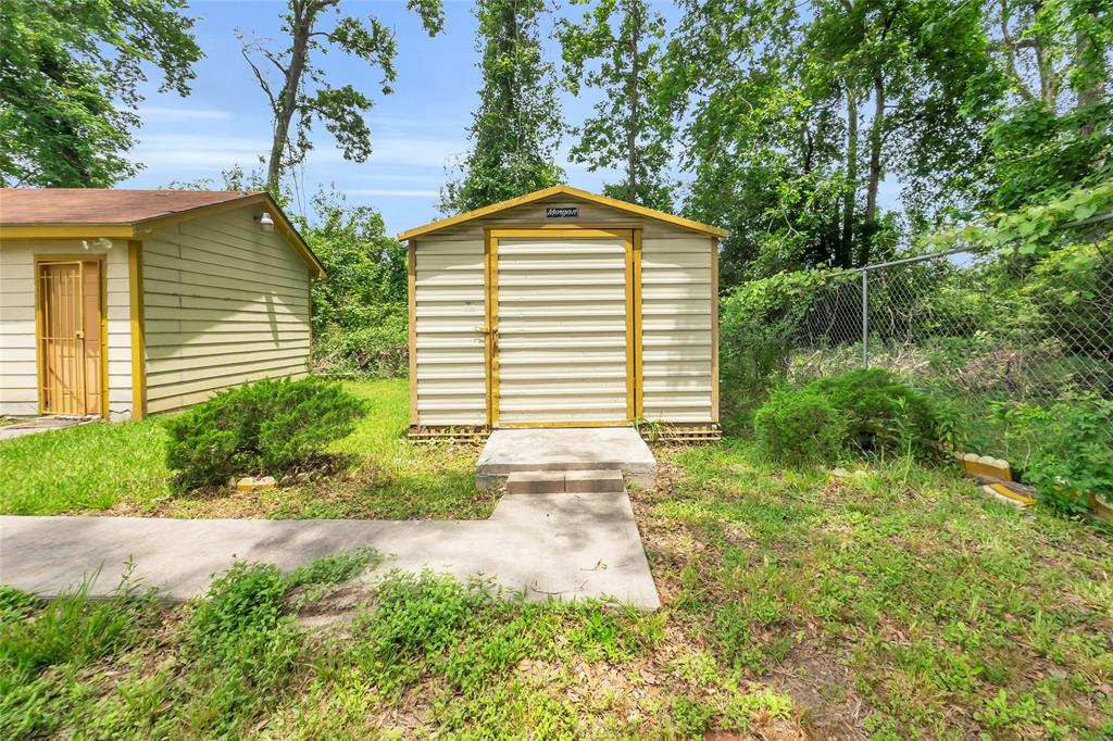 Listing images