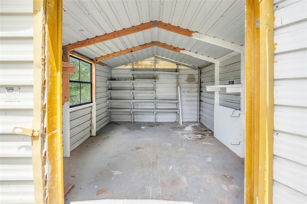 Listing images