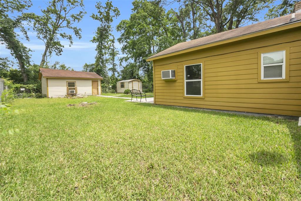 Listing images