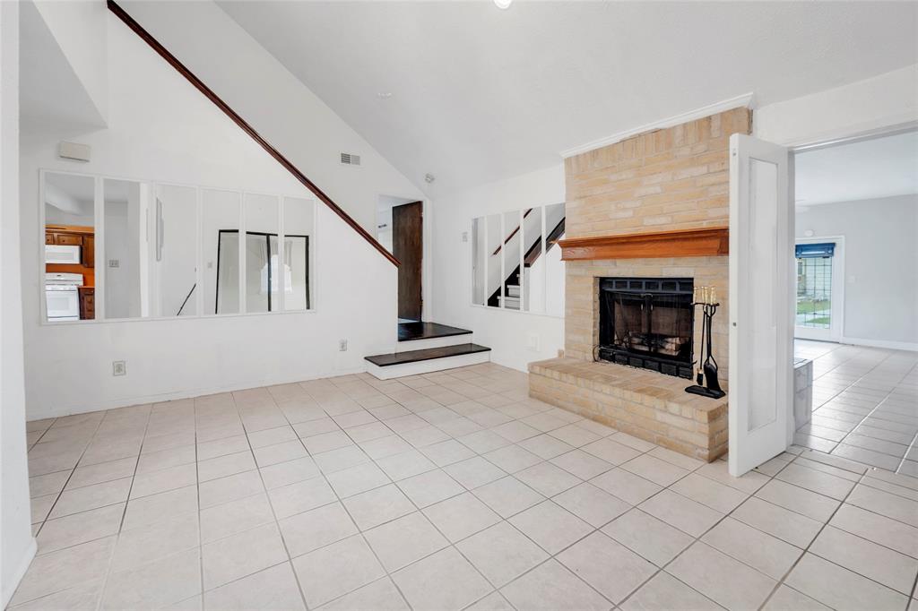Listing images