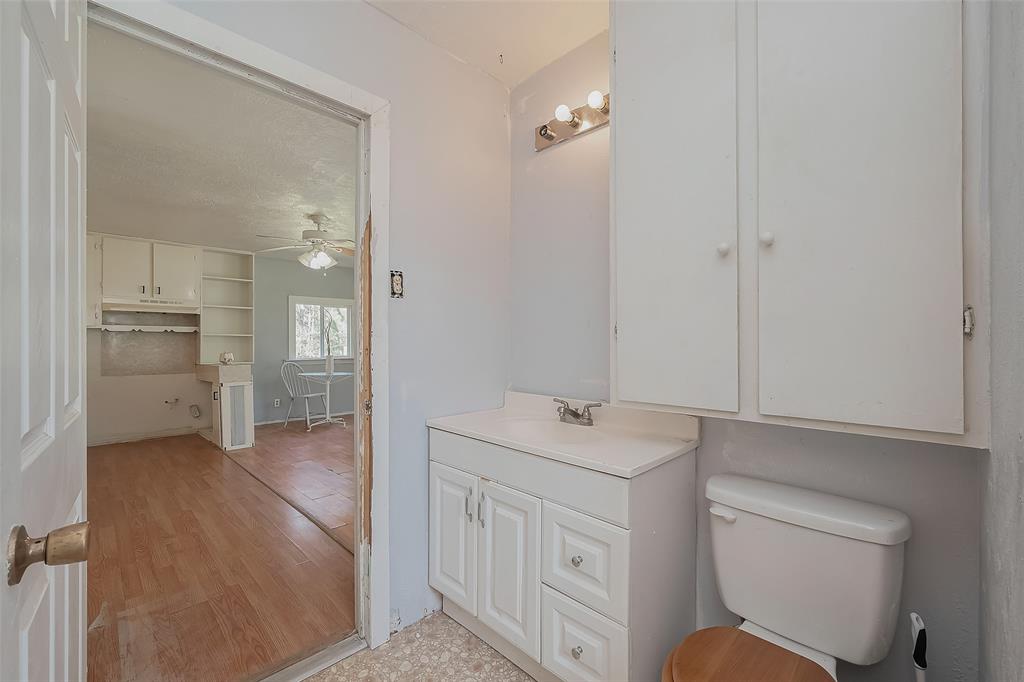 Listing images