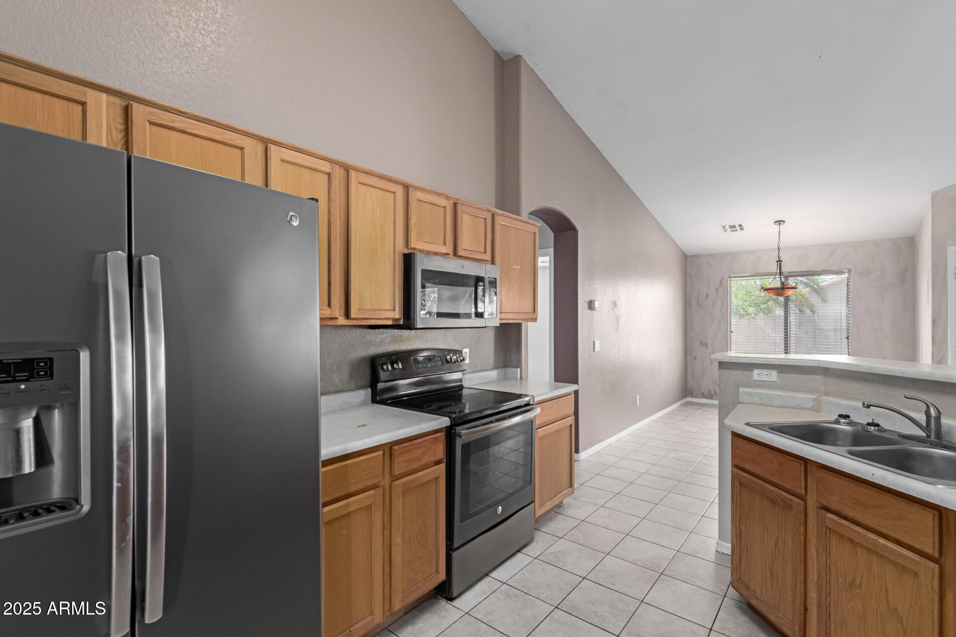 Listing images
