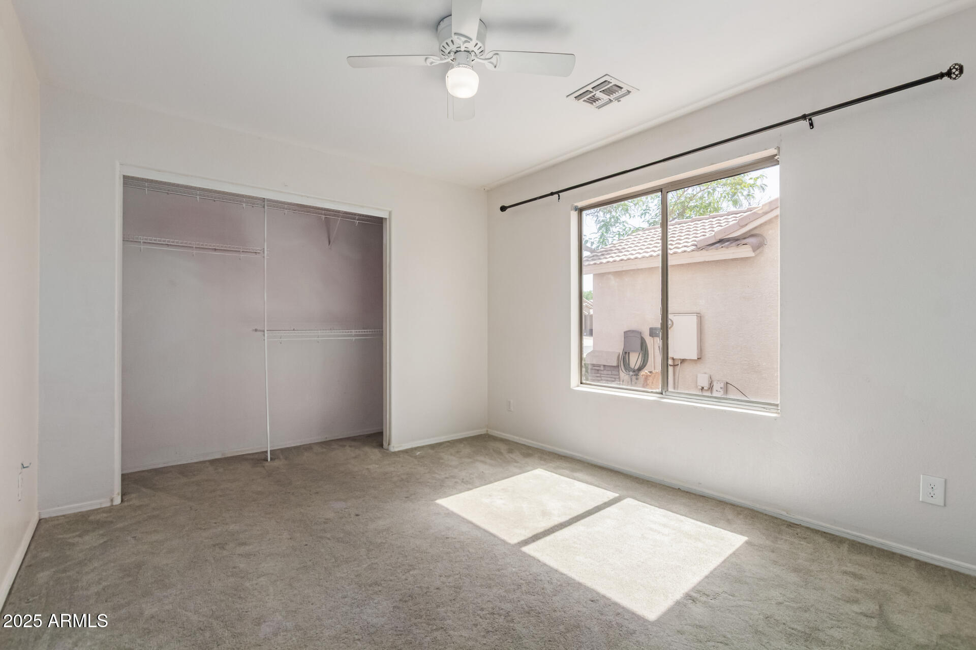 Listing images