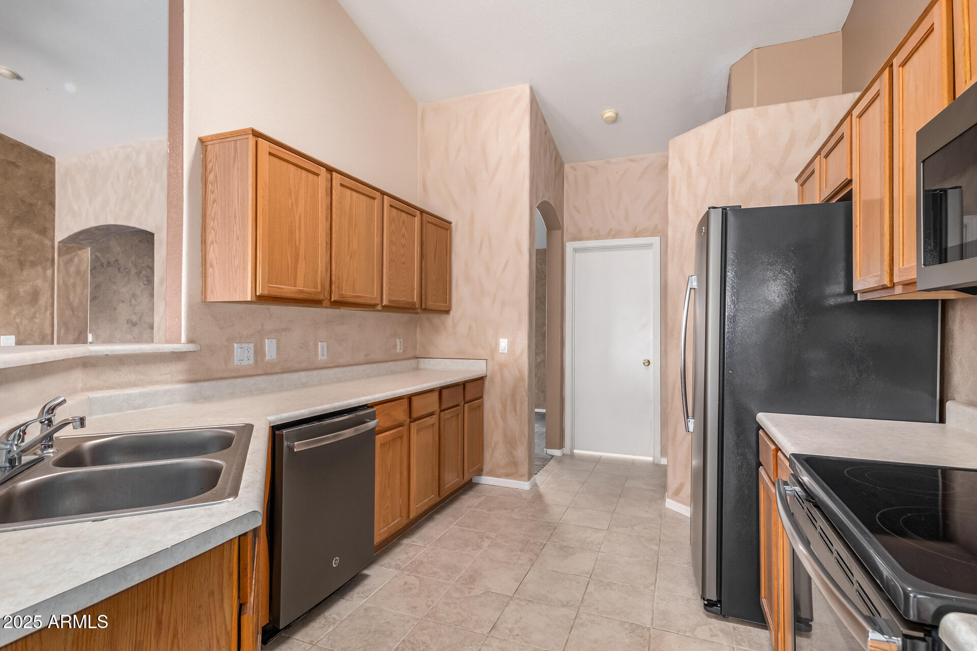 Listing images