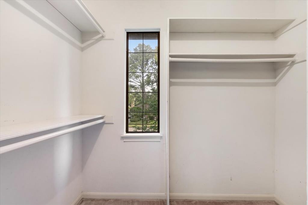 Listing images
