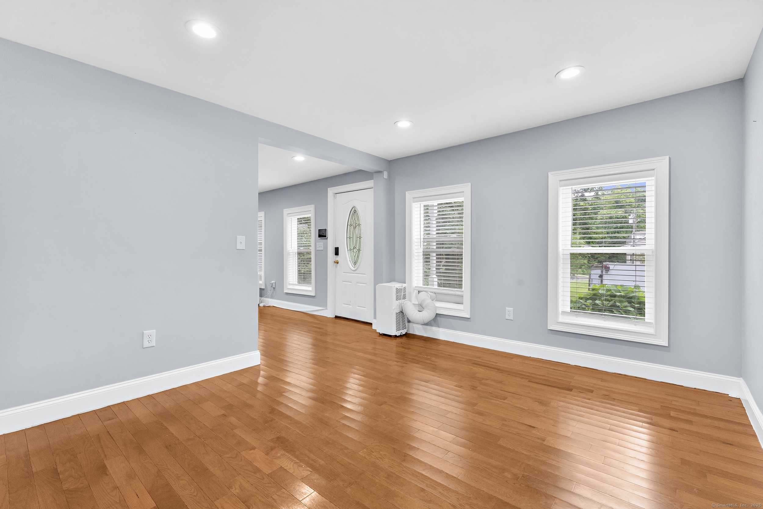 Listing images
