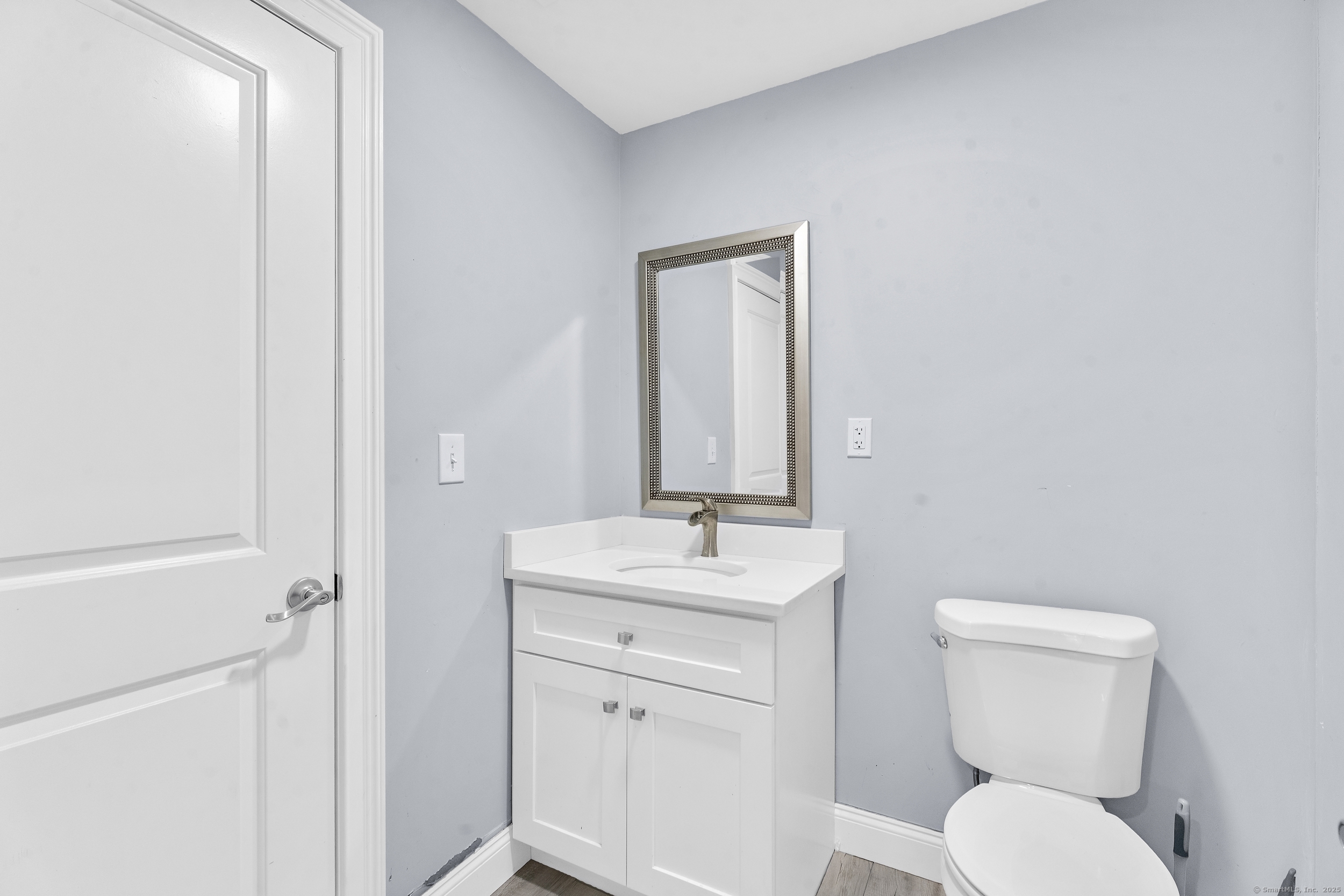 Listing images