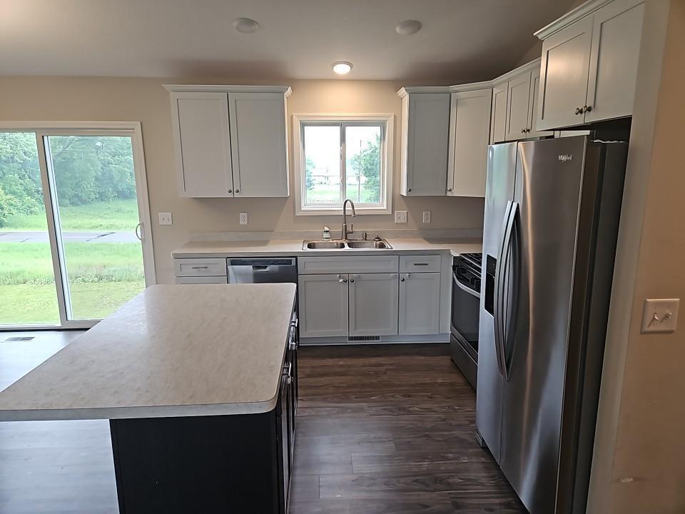 Listing images
