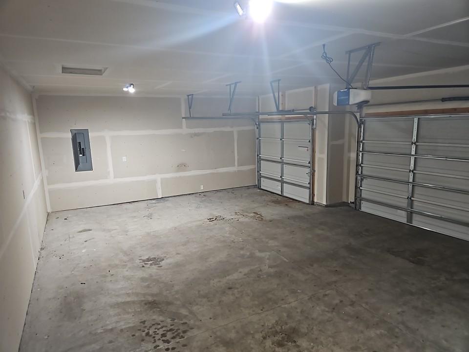 Listing images