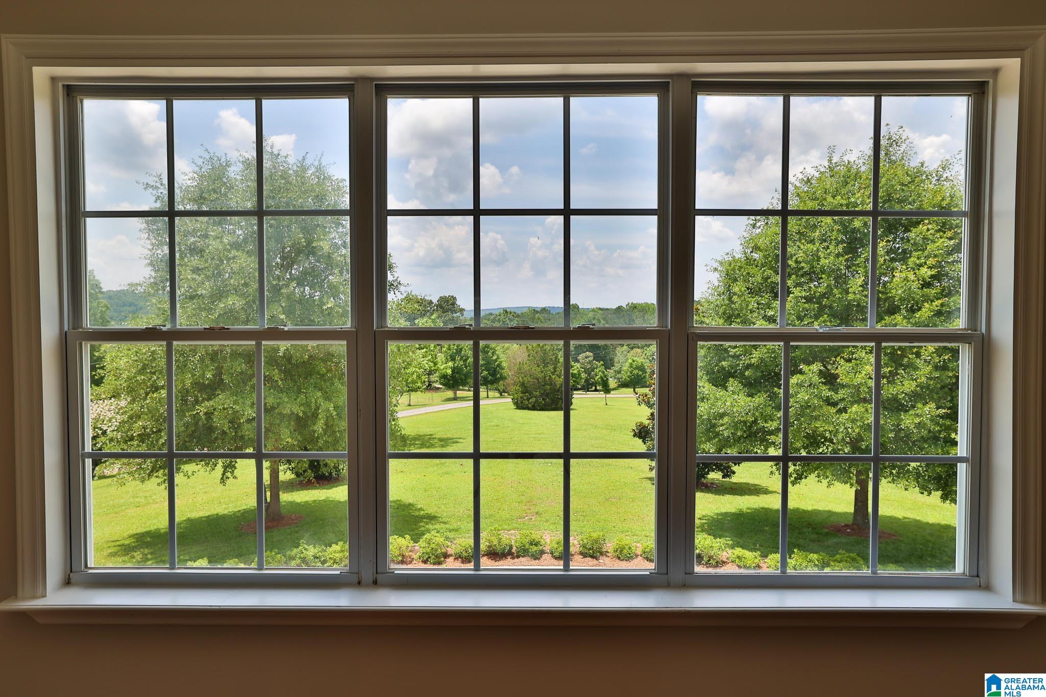 Listing images