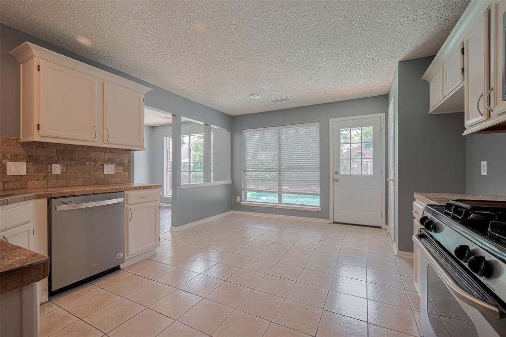 Listing images