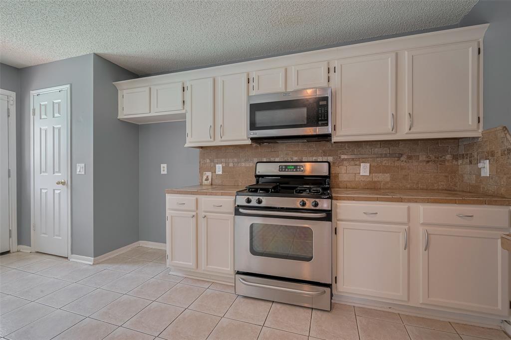 Listing images