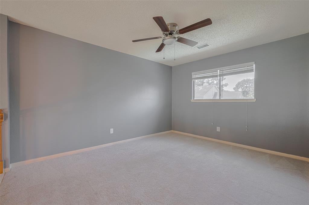 Listing images